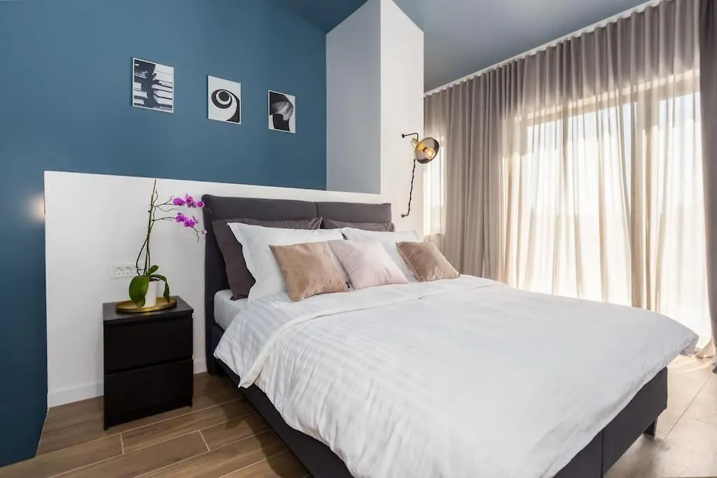 Apartment Marcante - Designer, Romantic Pool View Suite Porec Croatia