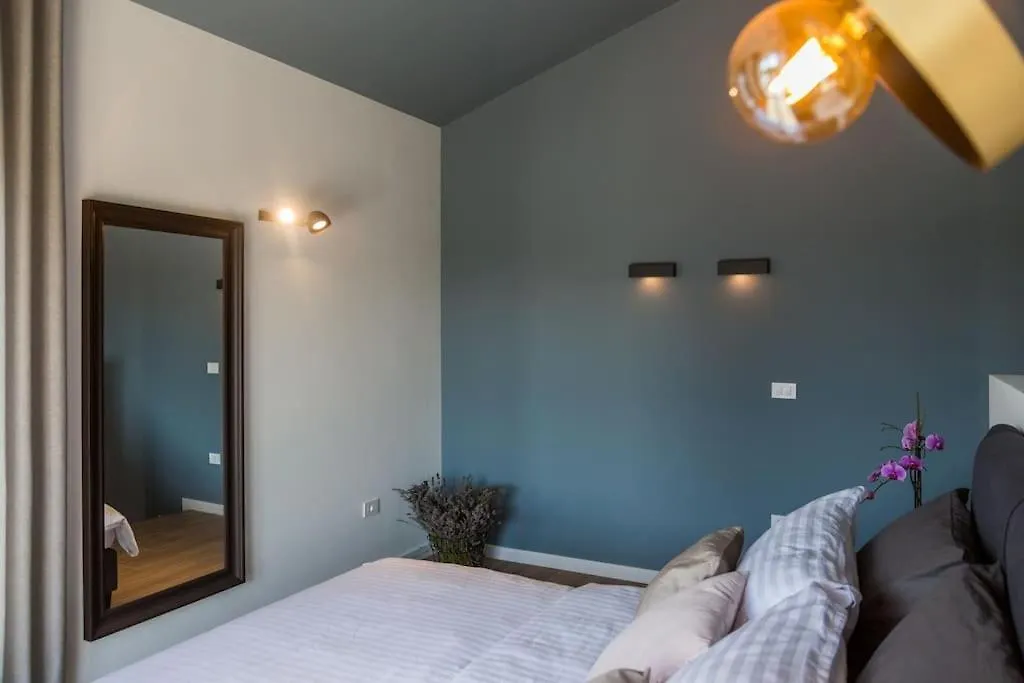 Marcante - Designer, Romantic Pool View Suite Porec